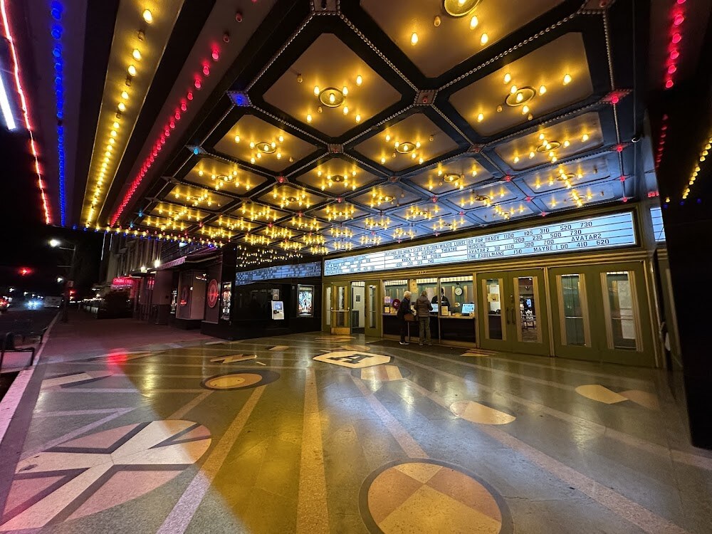 Alameda Theatre & Cineplex photo