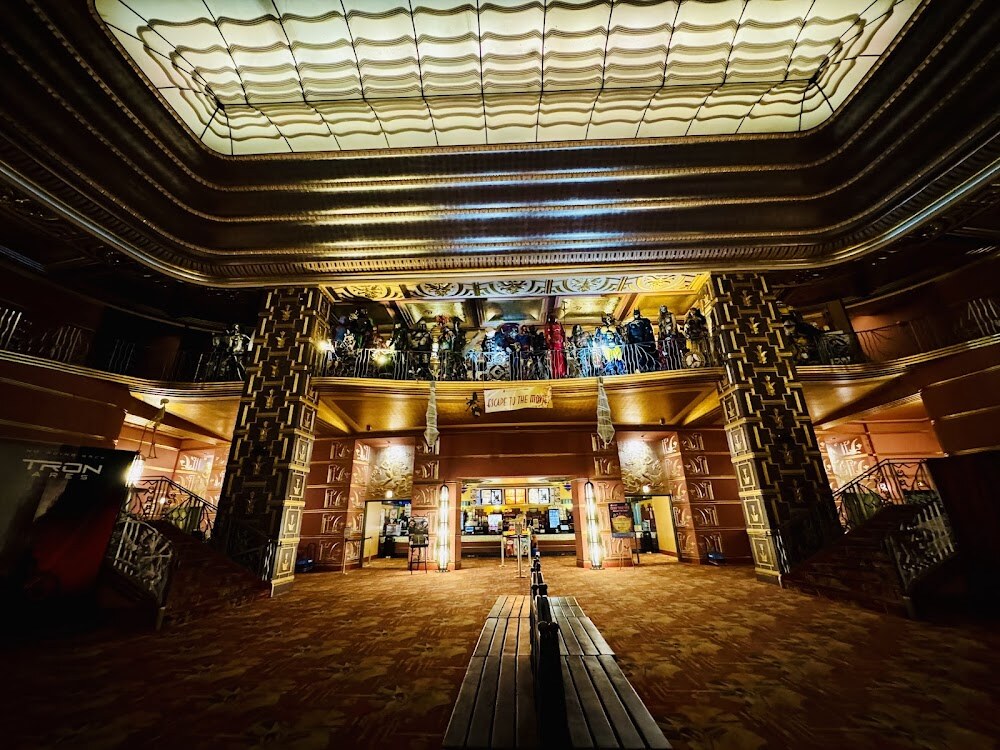 Alameda Theatre & Cineplex photo