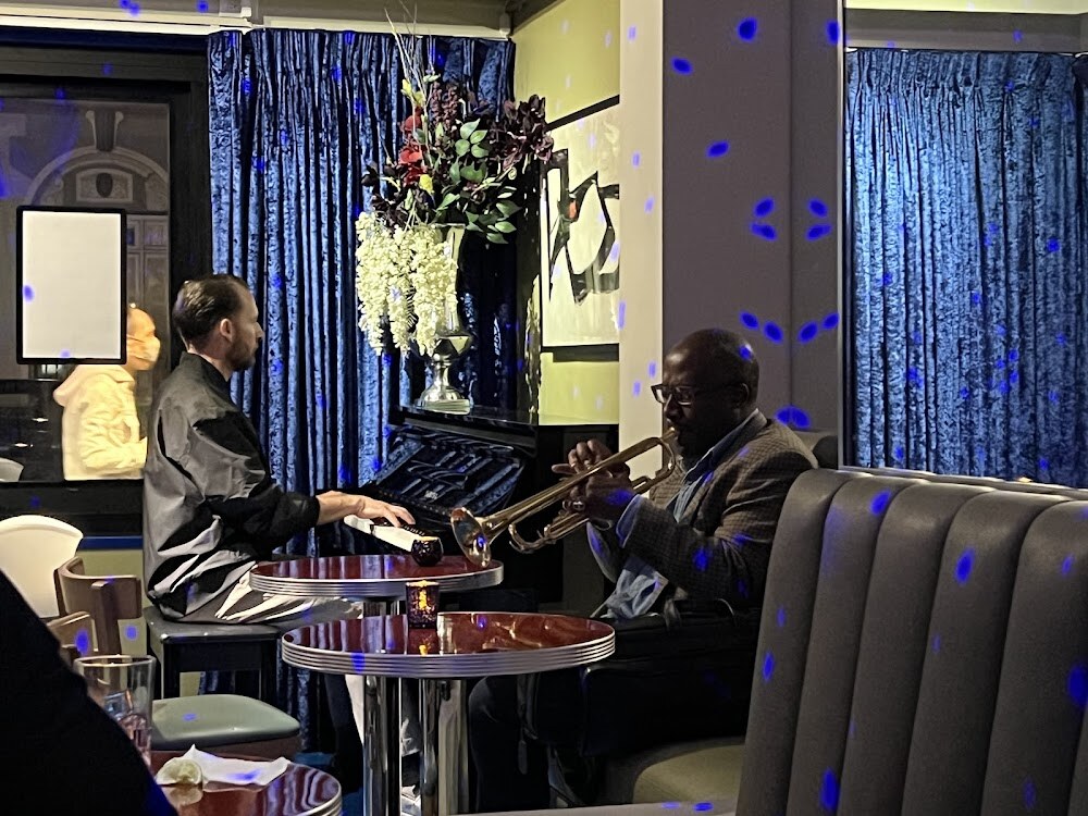 Stookey’s Blue Room photo