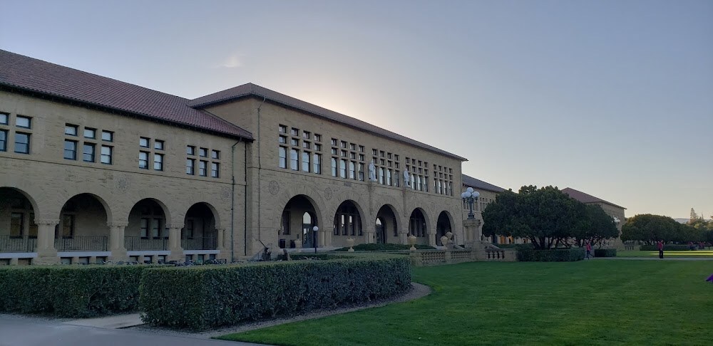 The Stanford Faculty Club photo
