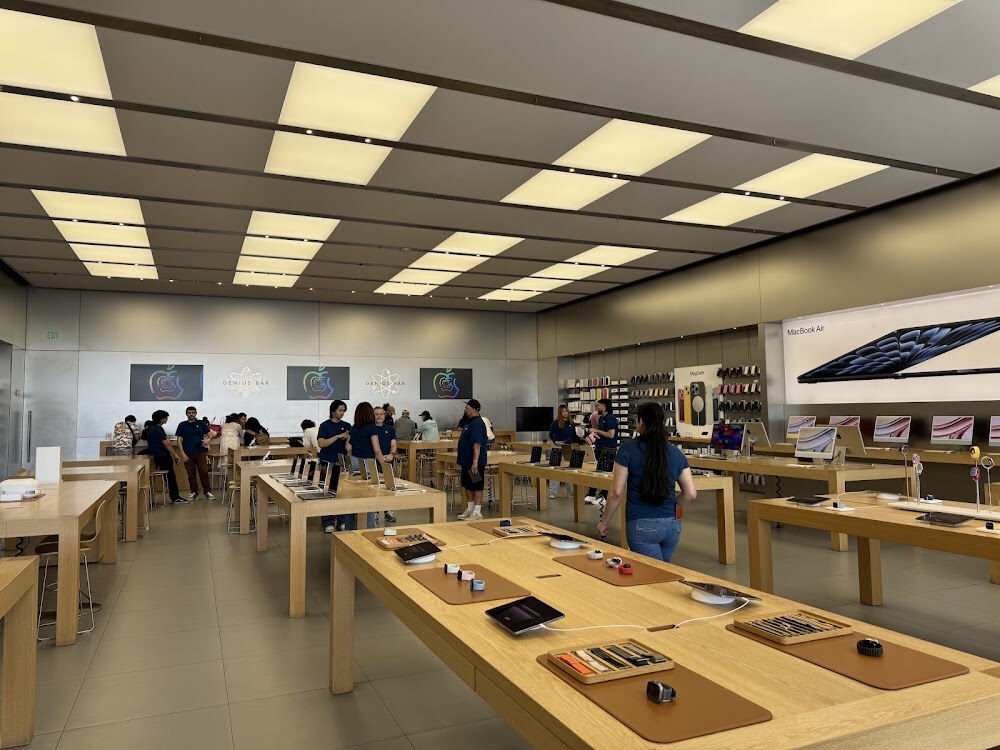 Fourth Street Shops photo