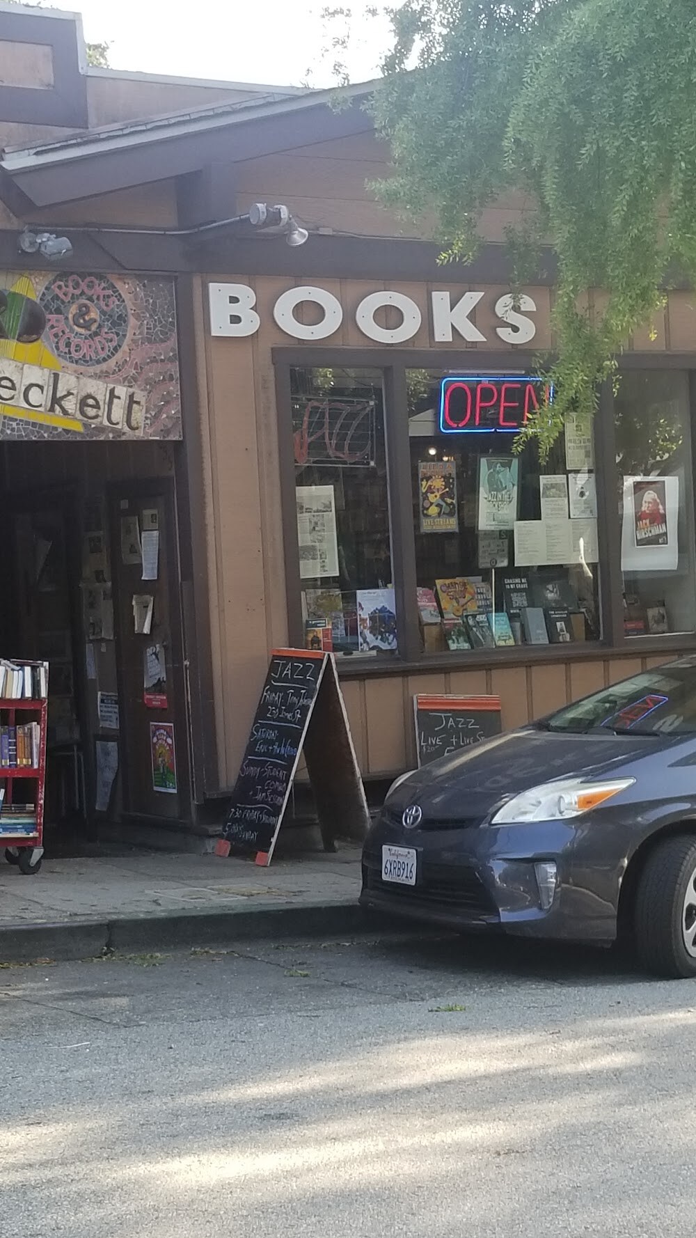 Bird & Beckett Books & Records photo