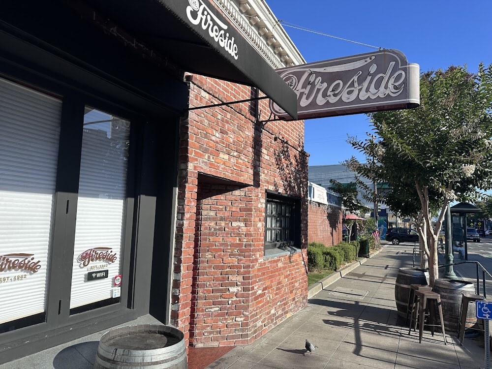 The Fireside Lounge photo