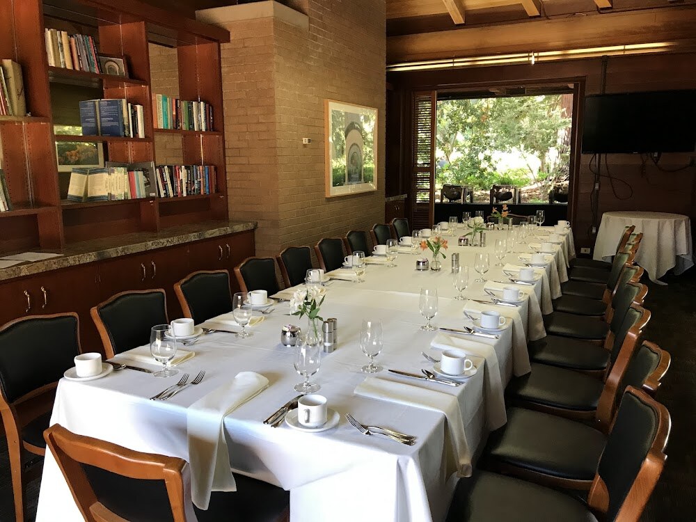 The Stanford Faculty Club photo