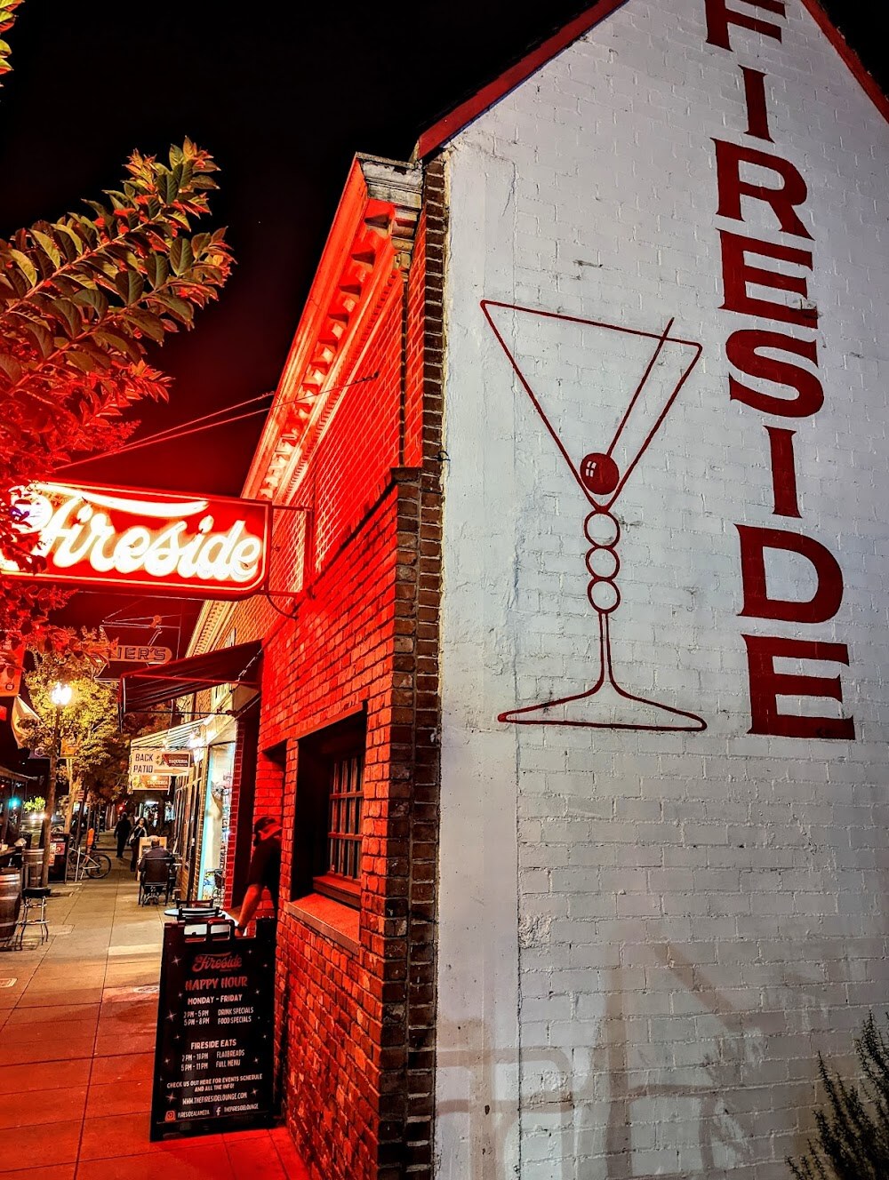 The Fireside Lounge photo